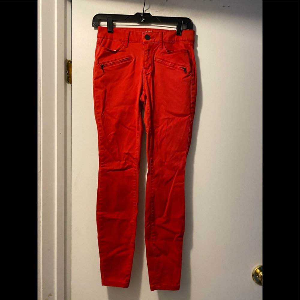 🤩 A.N.A. Jeggings size 2 front zipper detail. Beautiful red color.